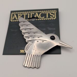 Artifacts 80s vintage silver tone metal hummingbird brooch pin JJ jonette pewter